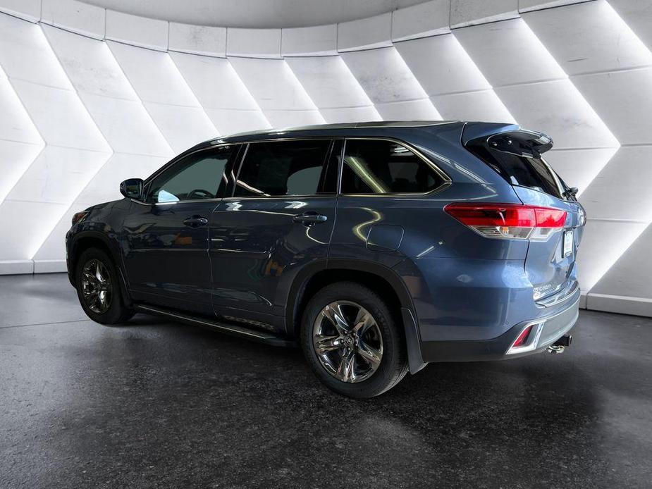 used 2018 Toyota Highlander car, priced at $32,980