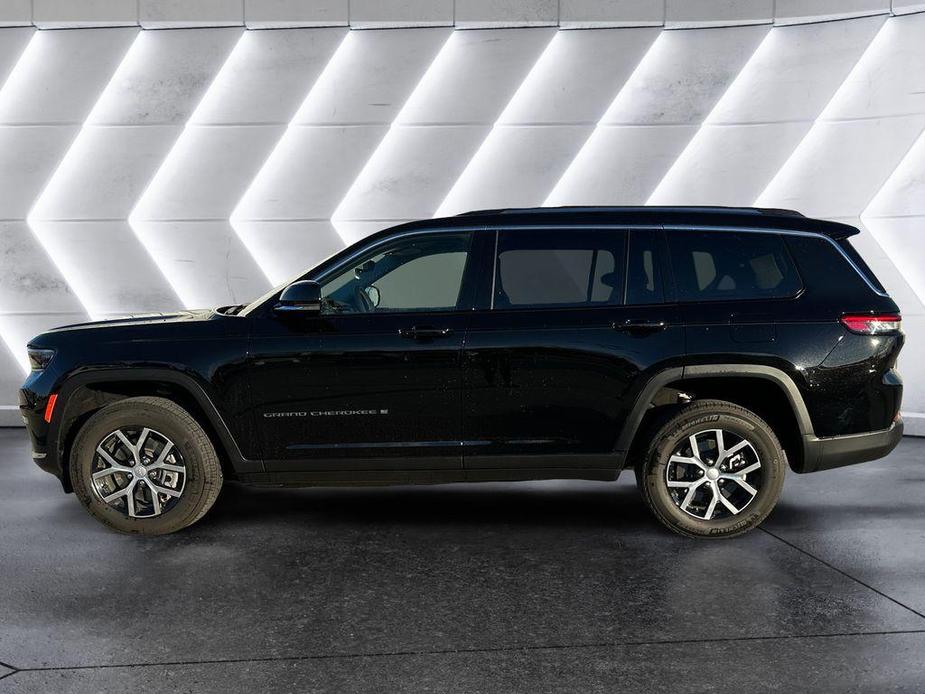 new 2024 Jeep Grand Cherokee L car, priced at $44,518