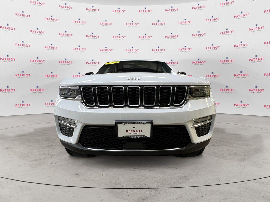 new 2025 Jeep Grand Cherokee car, priced at $47,346