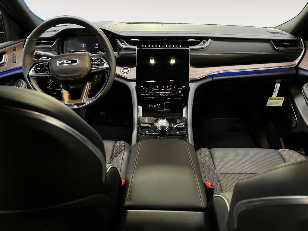 new 2025 Jeep Grand Cherokee car, priced at $67,240