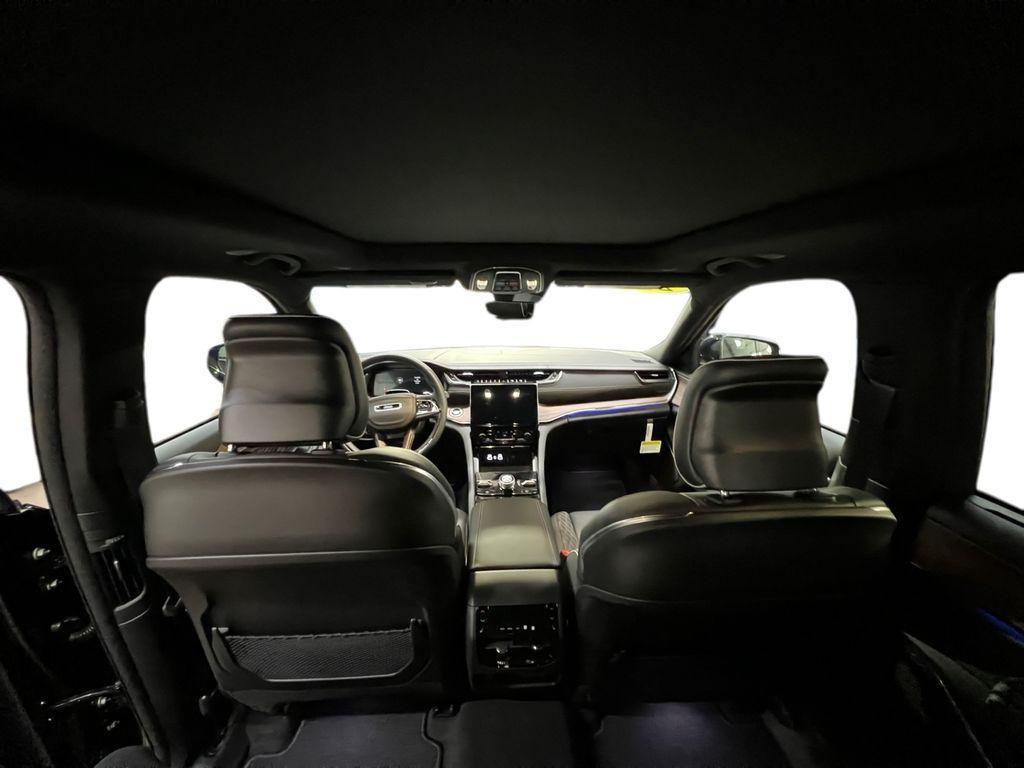 new 2025 Jeep Grand Cherokee car, priced at $67,240