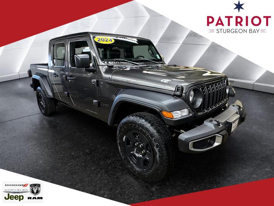 new 2024 Jeep Gladiator car, priced at $38,712