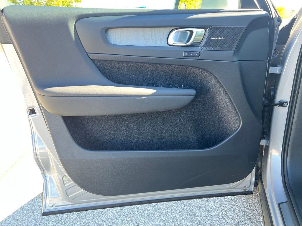 used 2024 Volvo XC40 car, priced at $33,455