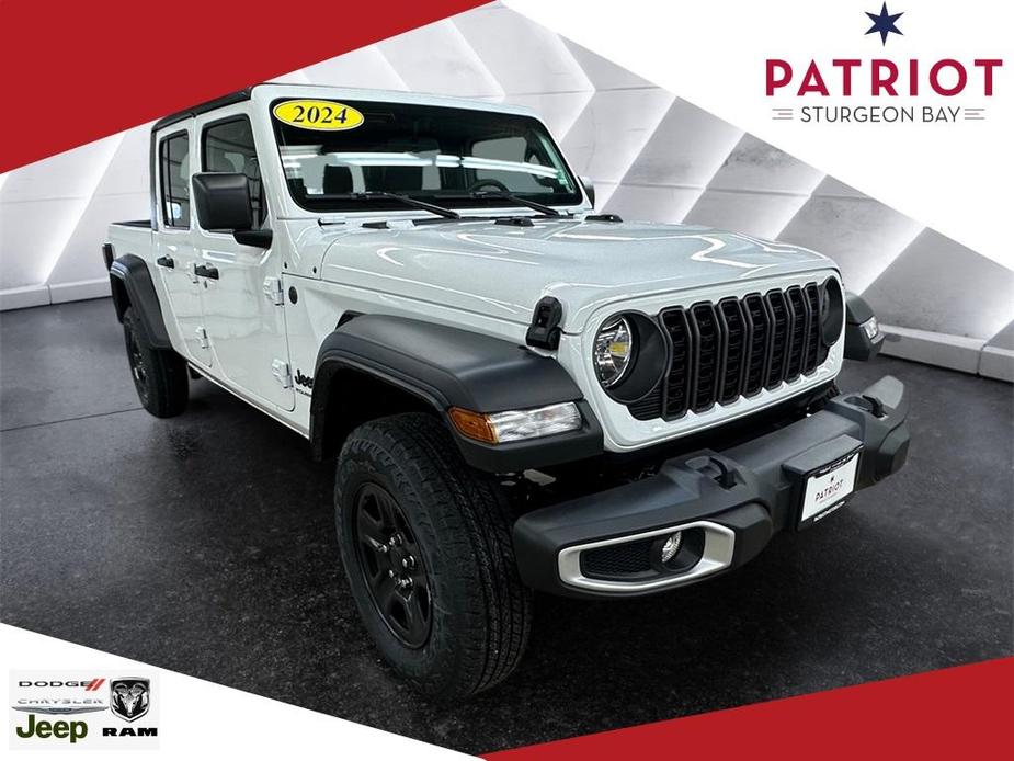 new 2024 Jeep Gladiator car, priced at $41,873