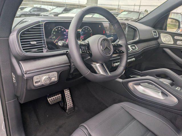 new 2025 Mercedes-Benz GLS 580 car, priced at $123,340