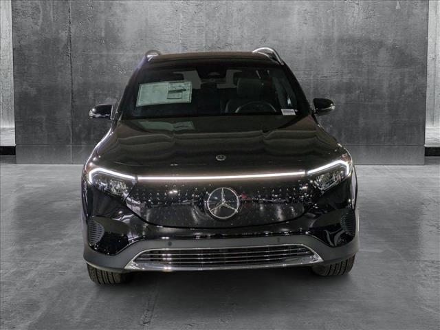 new 2024 Mercedes-Benz EQB 300 car, priced at $62,575