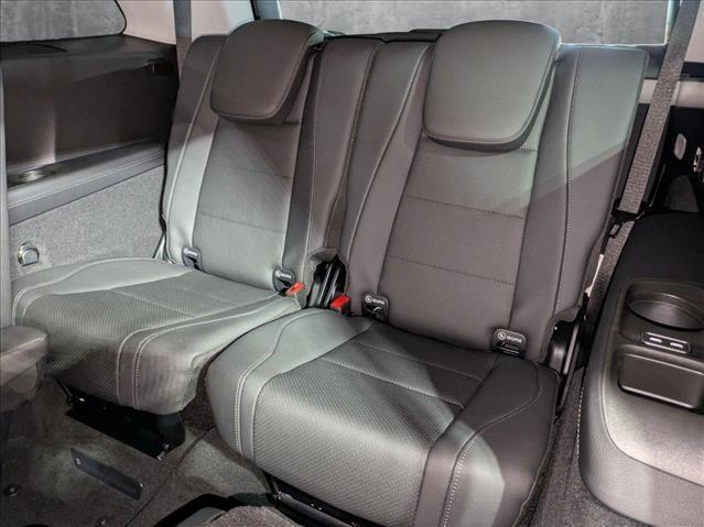 new 2025 Mercedes-Benz GLS 450 car, priced at $94,125