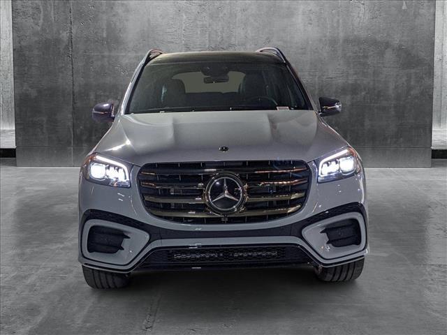 new 2025 Mercedes-Benz GLS 580 car, priced at $125,555