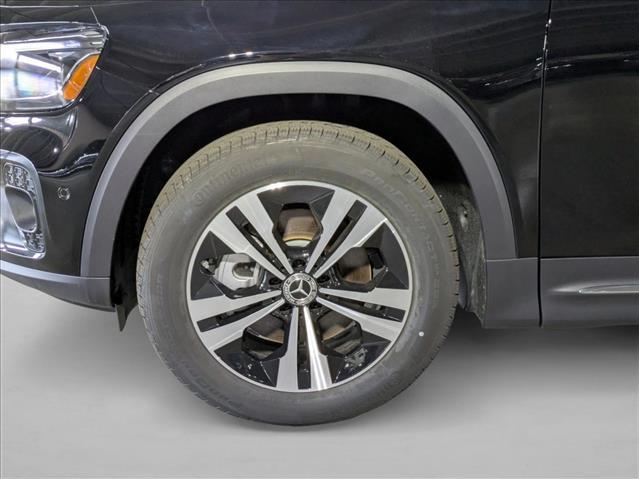 new 2025 Mercedes-Benz GLB 250 car, priced at $47,145