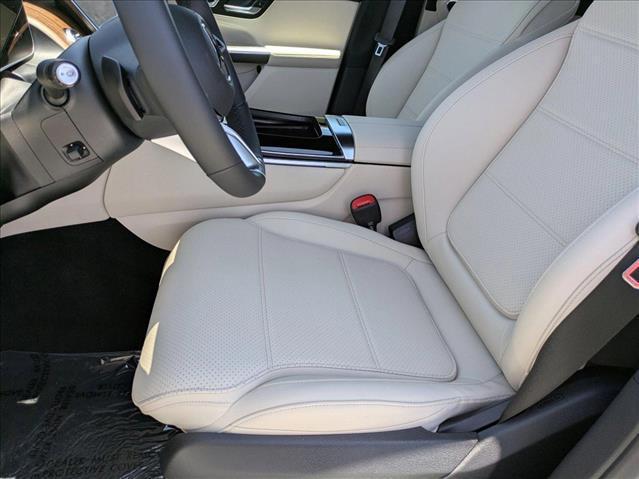 new 2025 Mercedes-Benz GLC 300 car, priced at $53,085