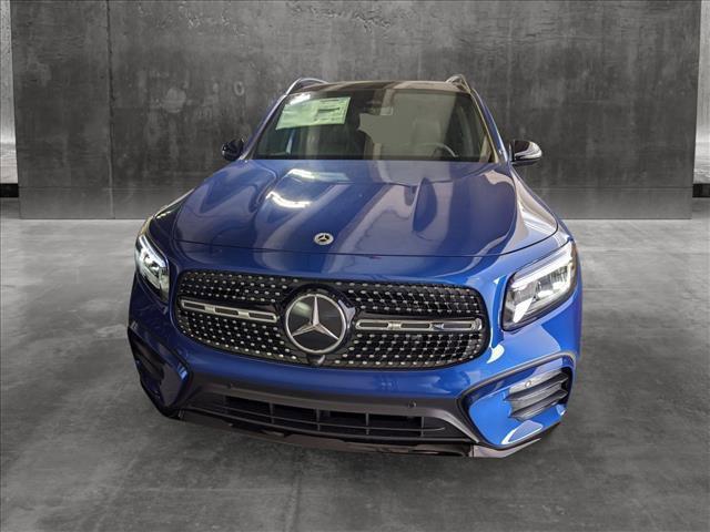 new 2024 Mercedes-Benz GLB 250 car, priced at $52,605