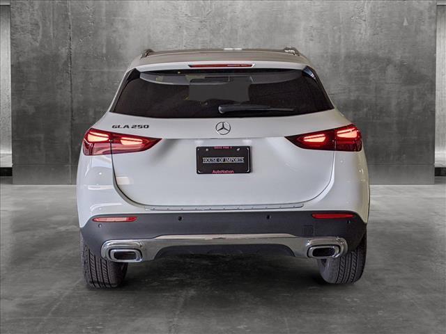 new 2025 Mercedes-Benz GLA 250 car, priced at $44,620