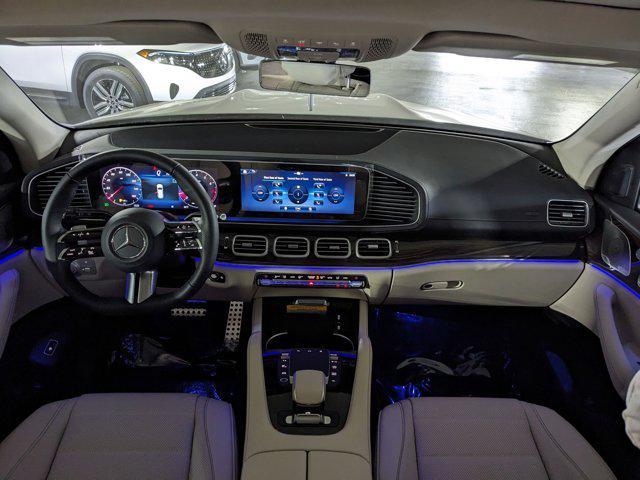 new 2025 Mercedes-Benz GLS 580 car, priced at $117,585