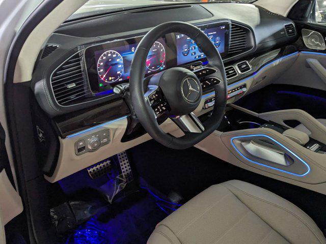 new 2025 Mercedes-Benz GLS 580 car, priced at $117,585