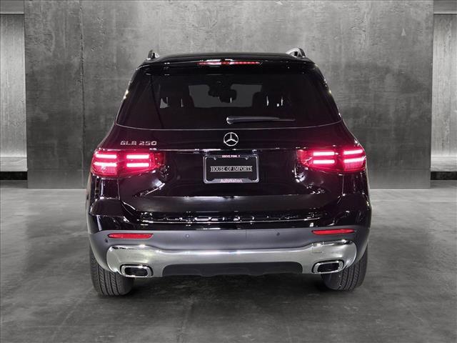 new 2024 Mercedes-Benz GLB 250 car, priced at $45,800