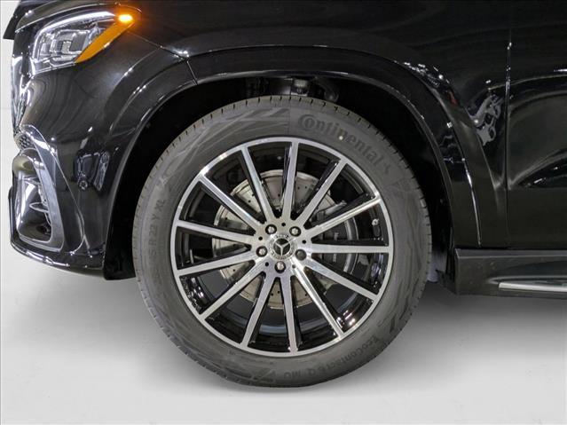 new 2026 Mercedes-Benz GLS 580 car, priced at $121,115