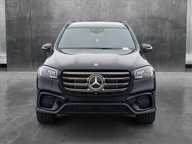 new 2025 Mercedes-Benz GLS 580 car, priced at $121,455