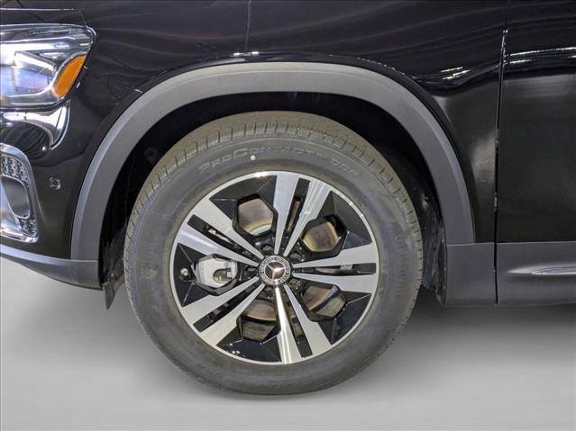 new 2025 Mercedes-Benz GLB 250 car, priced at $47,145