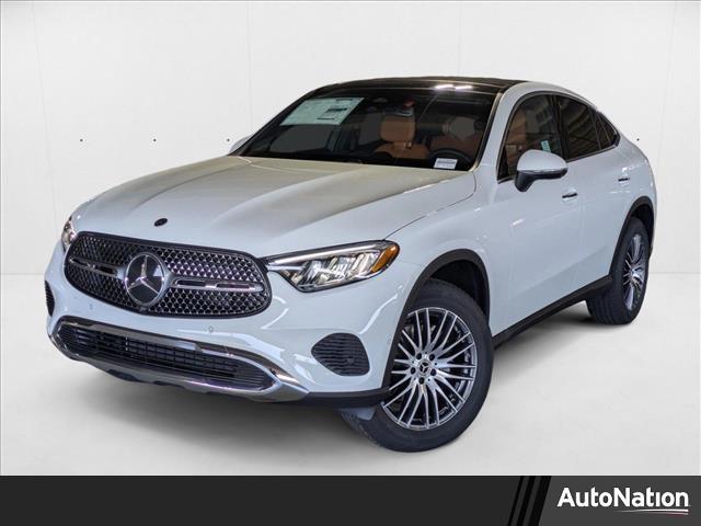 new 2025 Mercedes-Benz GLC 300 car, priced at $61,370