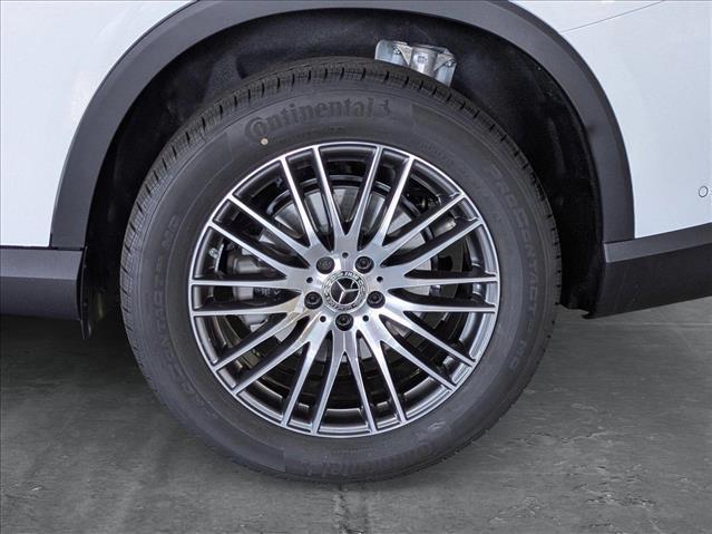 new 2025 Mercedes-Benz GLC 300 car, priced at $61,370