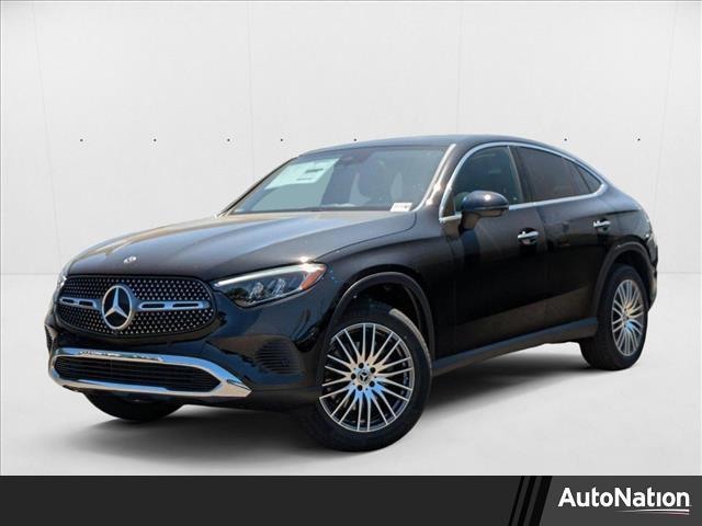 new 2025 Mercedes-Benz GLC 300 car, priced at $61,370