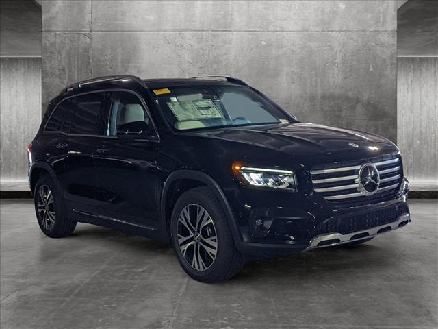 new 2024 Mercedes-Benz GLB 250 car, priced at $54,395