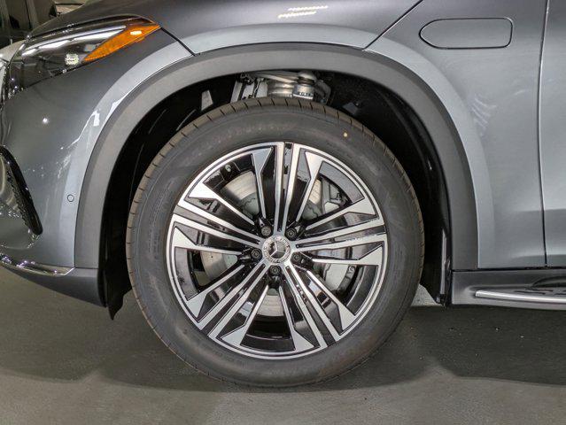 new 2025 Mercedes-Benz EQS 450 car, priced at $112,660