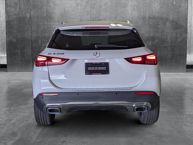 new 2025 Mercedes-Benz GLA 250 car, priced at $44,310