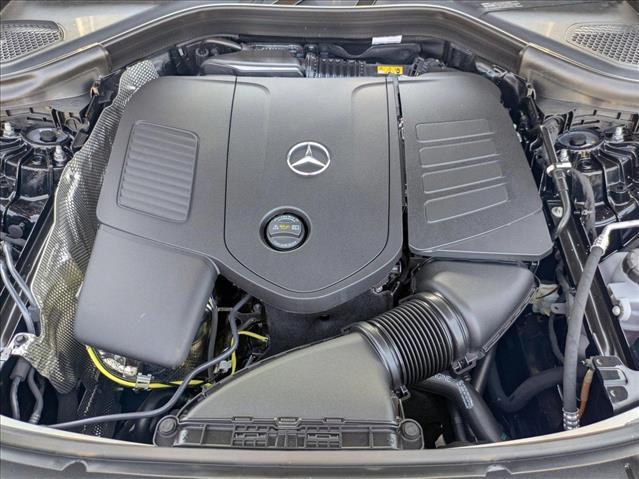 new 2025 Mercedes-Benz GLC 300 car, priced at $65,305