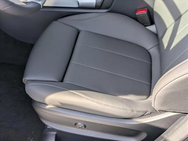 new 2025 Mercedes-Benz GLB 250 car, priced at $48,490