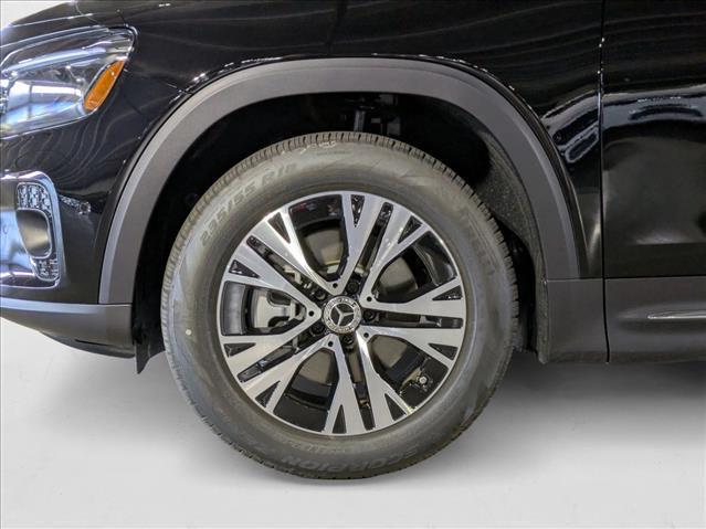 new 2025 Mercedes-Benz GLB 250 car, priced at $47,145