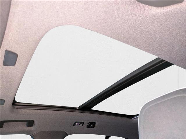 used 2020 Volvo XC40 car, priced at $24,353