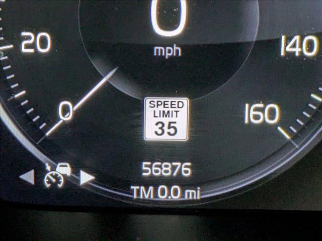 used 2020 Volvo XC40 car, priced at $24,353