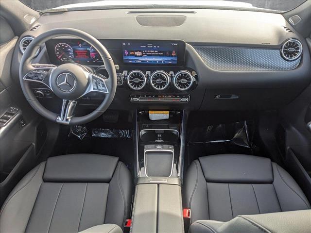 new 2025 Mercedes-Benz GLA 250 car, priced at $46,075