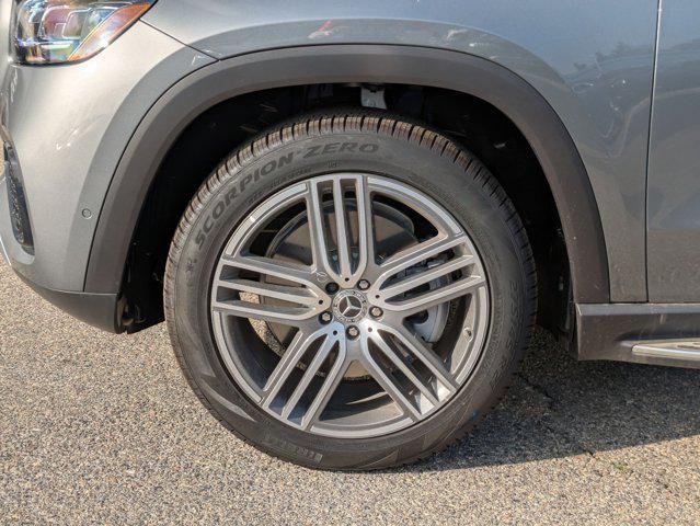 new 2025 Mercedes-Benz GLS 450 car, priced at $93,345