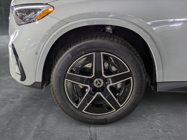 new 2025 Mercedes-Benz GLC 300 car, priced at $56,215