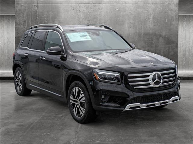 new 2024 Mercedes-Benz GLB 250 car, priced at $53,215