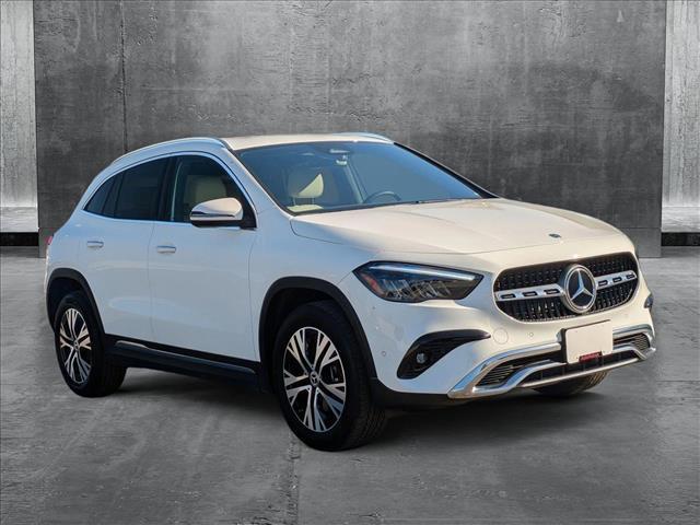 new 2025 Mercedes-Benz GLA 250 car, priced at $44,620