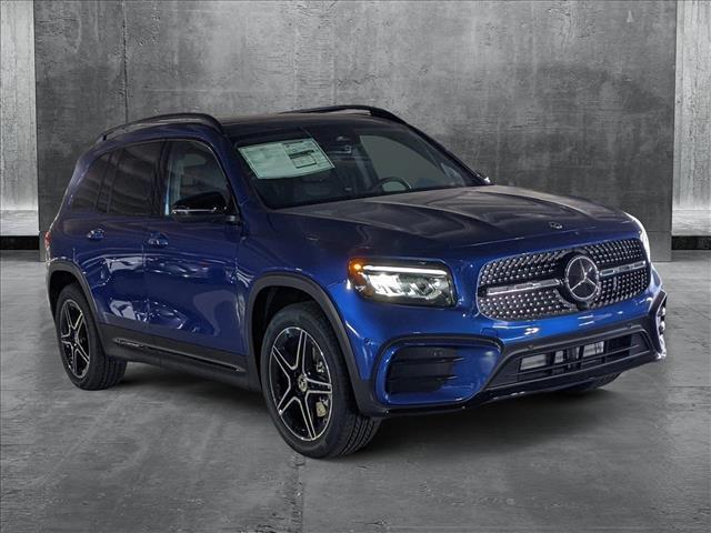 new 2024 Mercedes-Benz GLB 250 car, priced at $53,205