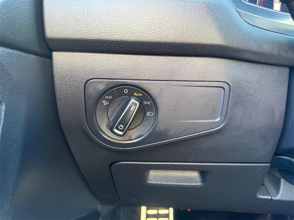 used 2022 Volkswagen Tiguan car, priced at $19,995