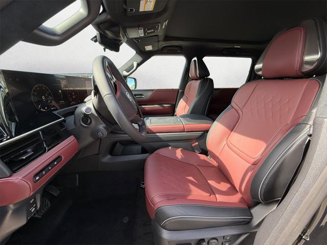 new 2025 INFINITI QX80 car, priced at $98,001