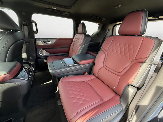 new 2025 INFINITI QX80 car, priced at $98,001