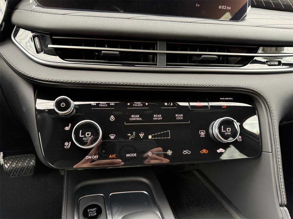 new 2026 INFINITI QX60 car, priced at $68,300