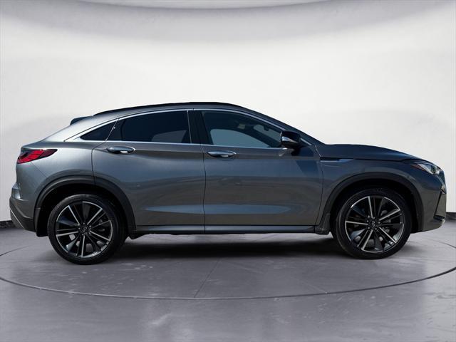 new 2025 INFINITI QX55 car, priced at $45,011