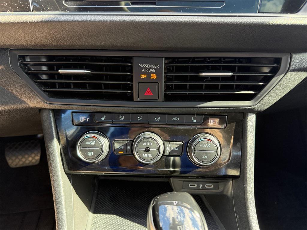 used 2024 Volkswagen Jetta car, priced at $20,291