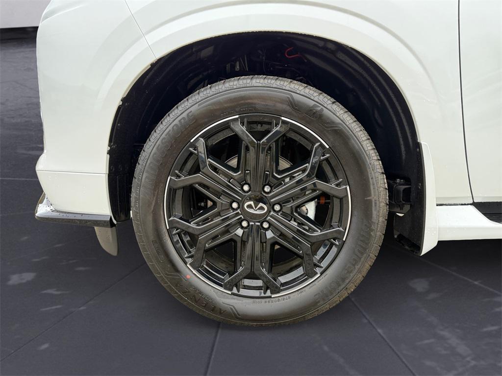 new 2026 INFINITI QX80 car, priced at $101,120