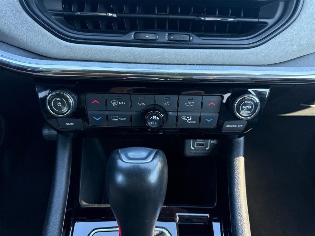 used 2024 Jeep Compass car, priced at $22,995