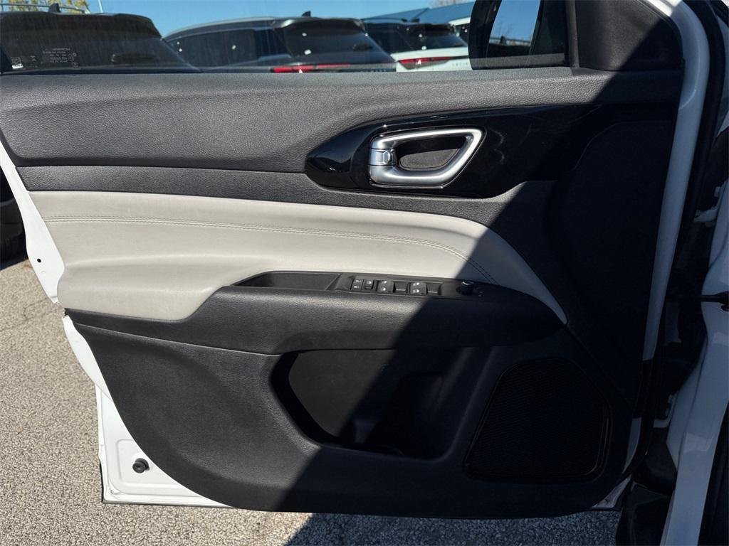 used 2024 Jeep Compass car, priced at $22,995