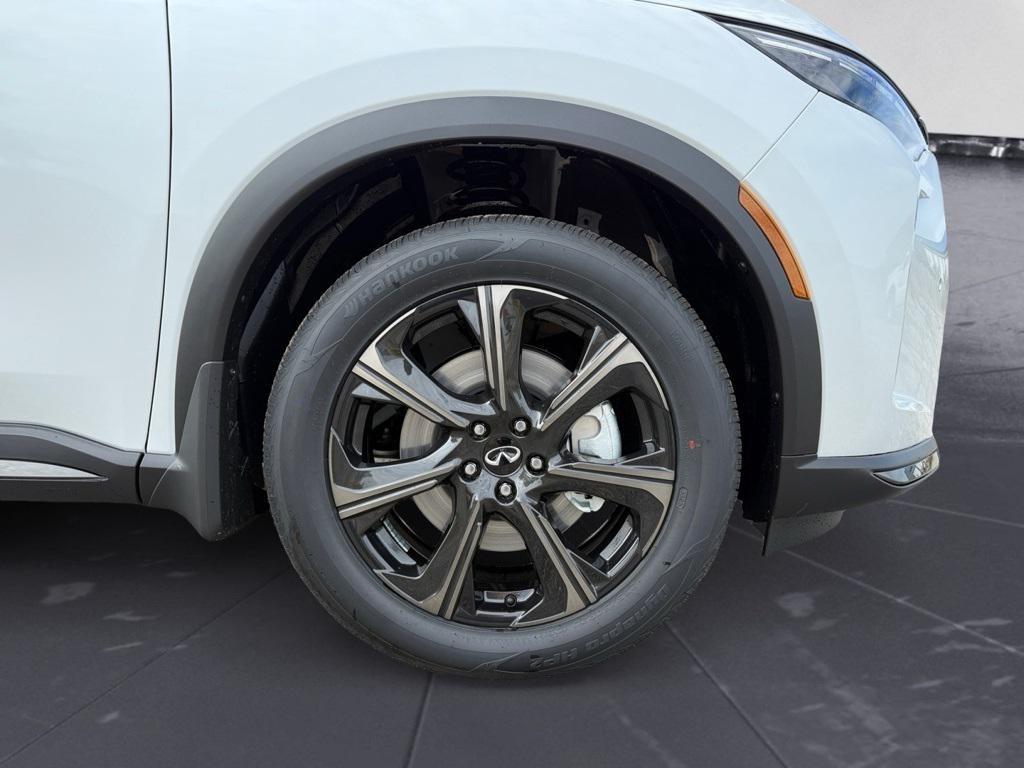 new 2026 INFINITI QX60 car, priced at $68,300