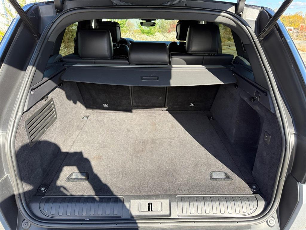 used 2019 Land Rover Range Rover Sport car, priced at $31,995